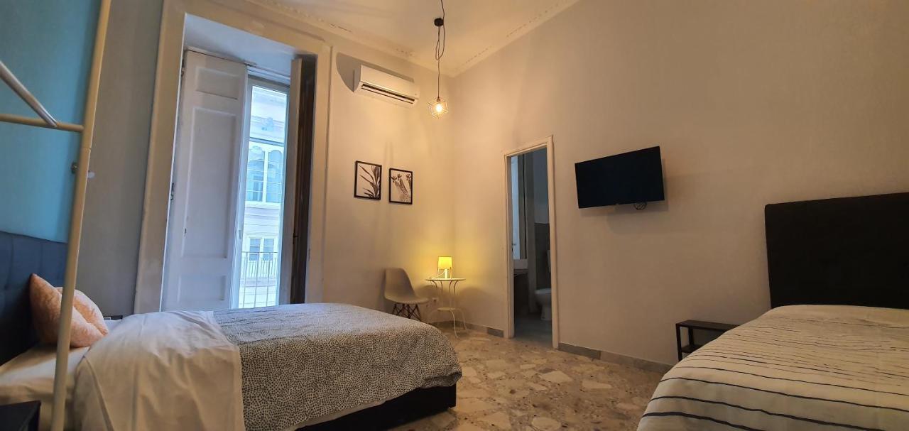 Sofia Rooms เนเปิลส์ ภายนอก รูปภาพ