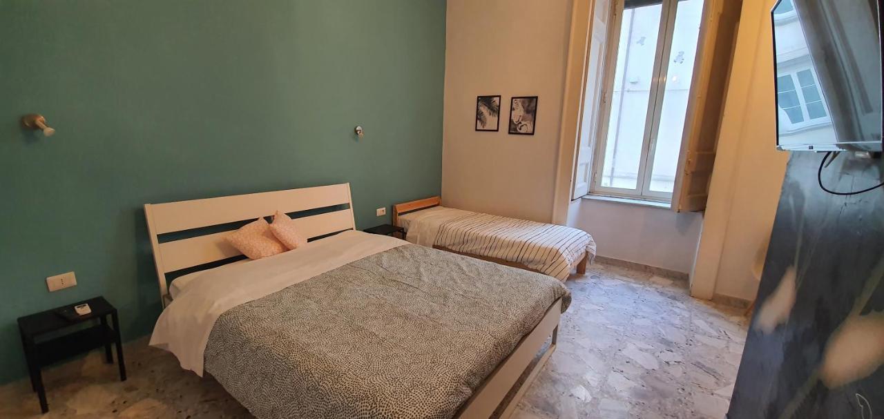 Sofia Rooms เนเปิลส์ ภายนอก รูปภาพ